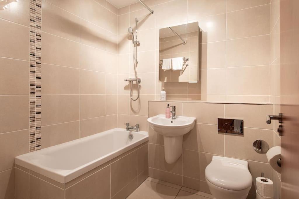 Best City Centre Luxurious Home Free Parking Belfast Exteriör bild