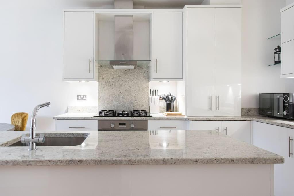 Best City Centre Luxurious Home Free Parking Belfast Exteriör bild